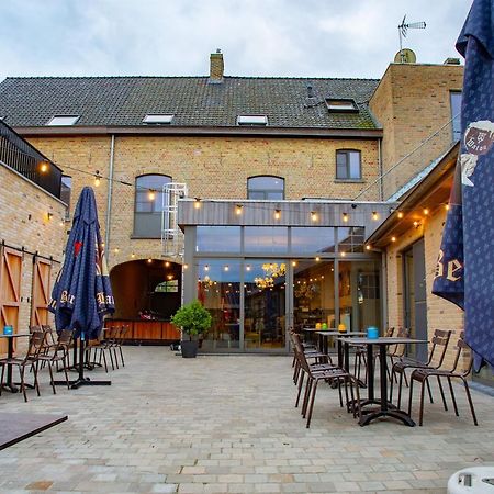 Oud Gemeentehuis Poelkapelle Bagian luar foto