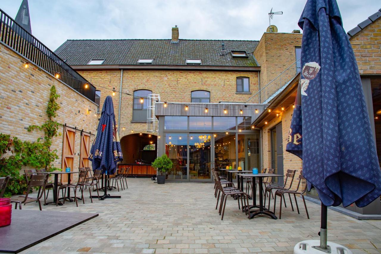 Oud Gemeentehuis Poelkapelle Bagian luar foto