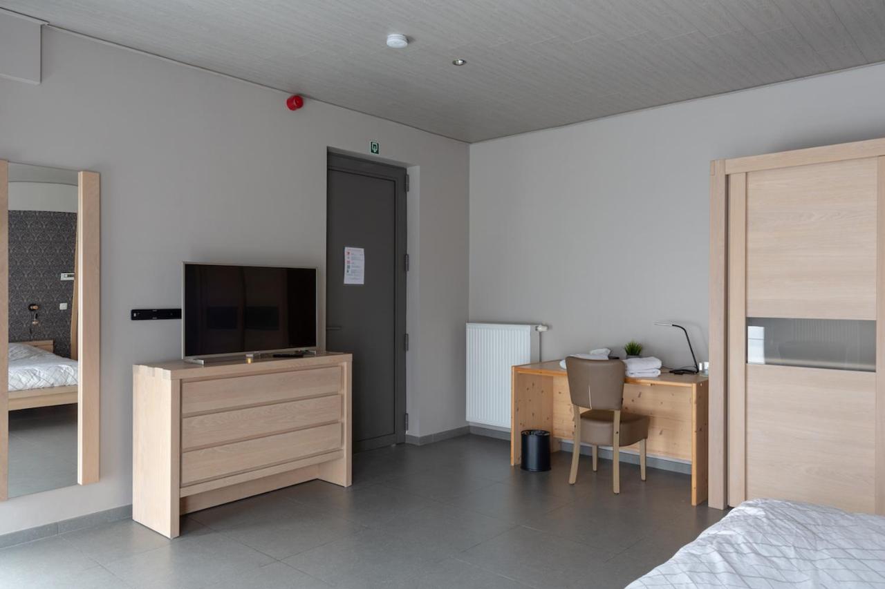 Oud Gemeentehuis Poelkapelle Bagian luar foto